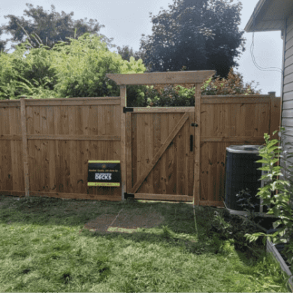 Pressure-treated fence and gate in Almonte